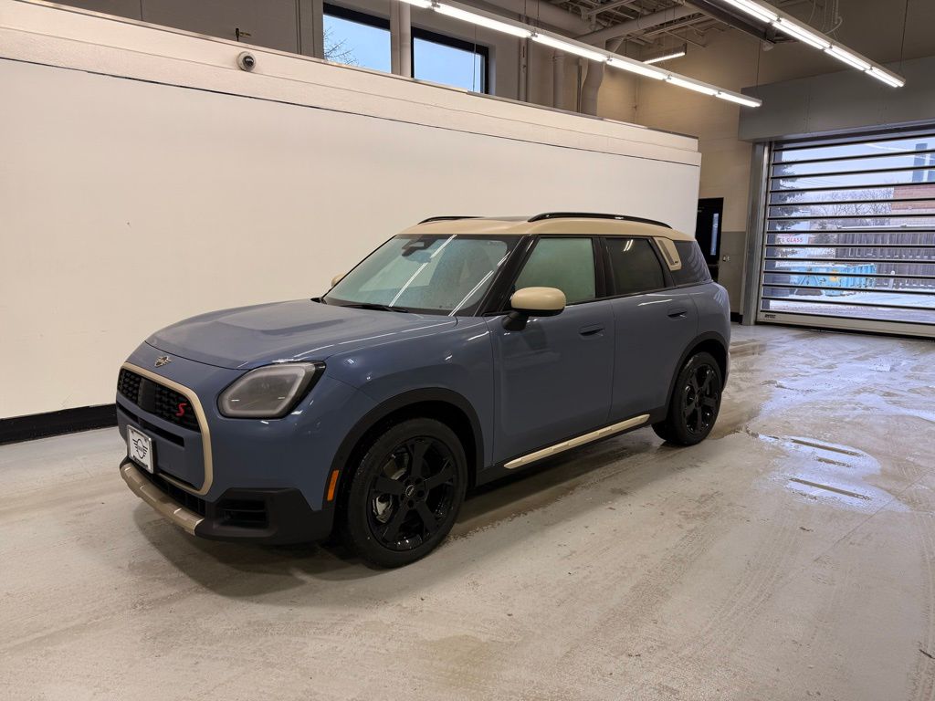 2026 MINI Countryman S's photo