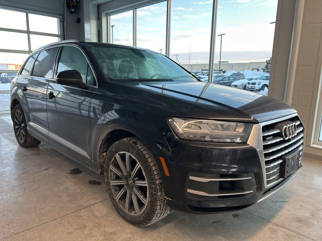 2017 Audi Q7 Premium Plus's photo
