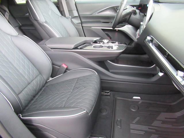 2026 Cadillac Lyriq photo 10