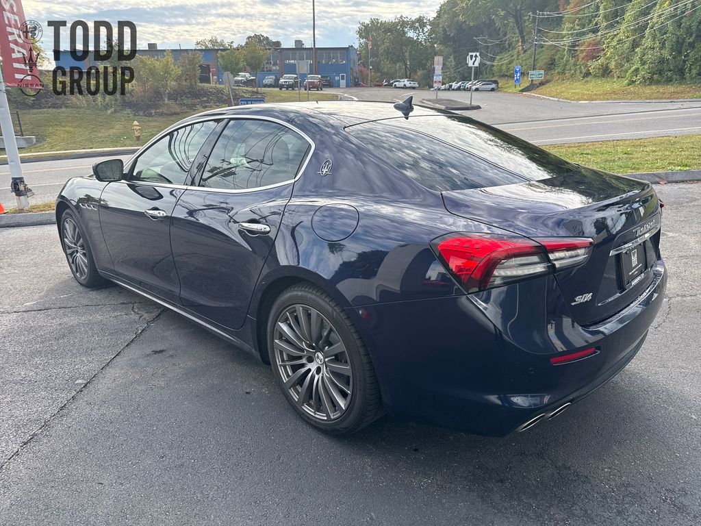 2021 Maserati Ghibli S Q4 photo 3