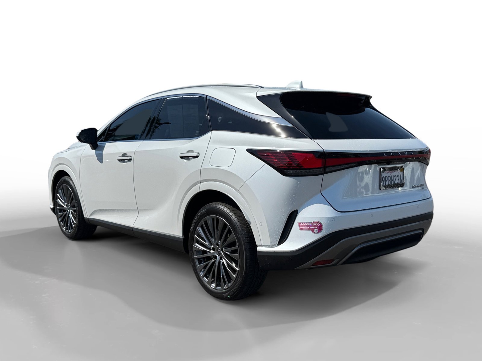 2024 Lexus RX 450h+ Luxury photo 3