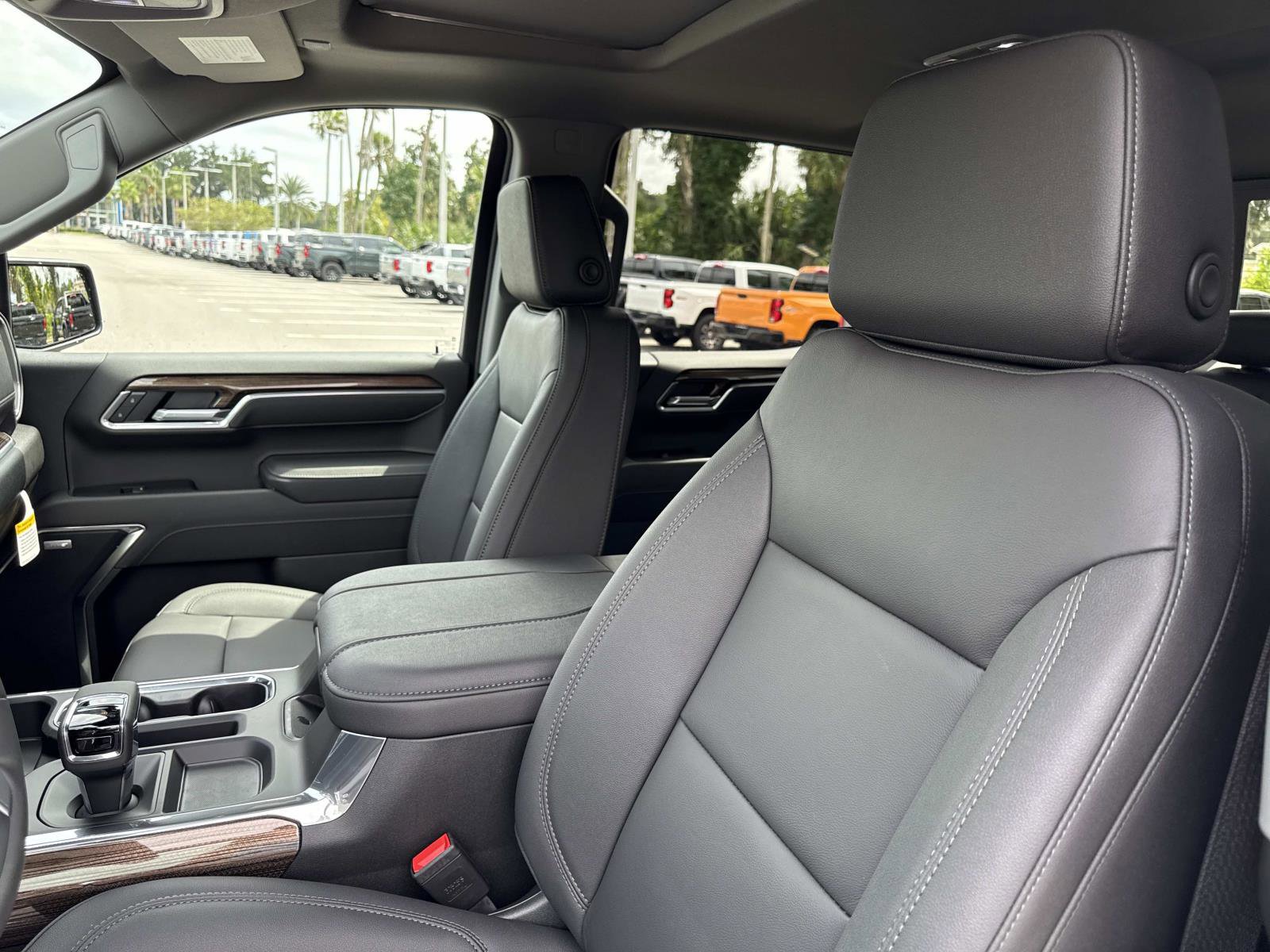 2026 Chevrolet Silverado 1500 RST photo 20