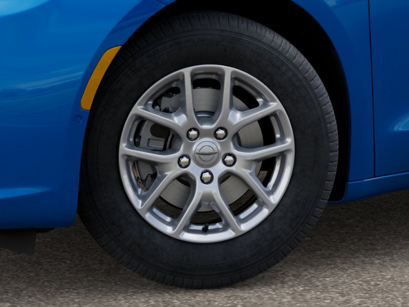 2026 Chrysler Pacifica photo 4