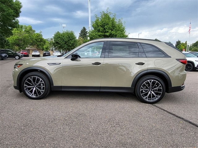 2025 Mazda CX-70 Premium Plus photo 2