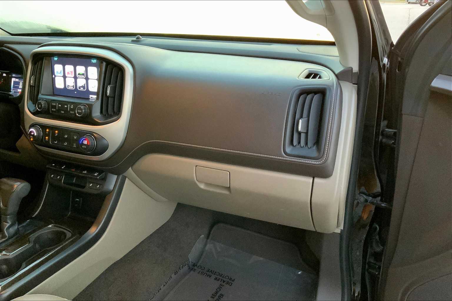 2017 Gmc Canyon SLT photo 15
