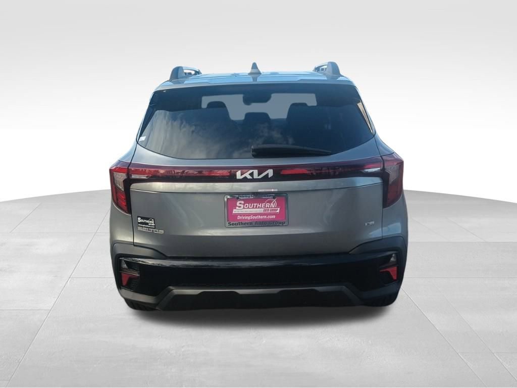2024 Kia Seltos X-Line photo 3