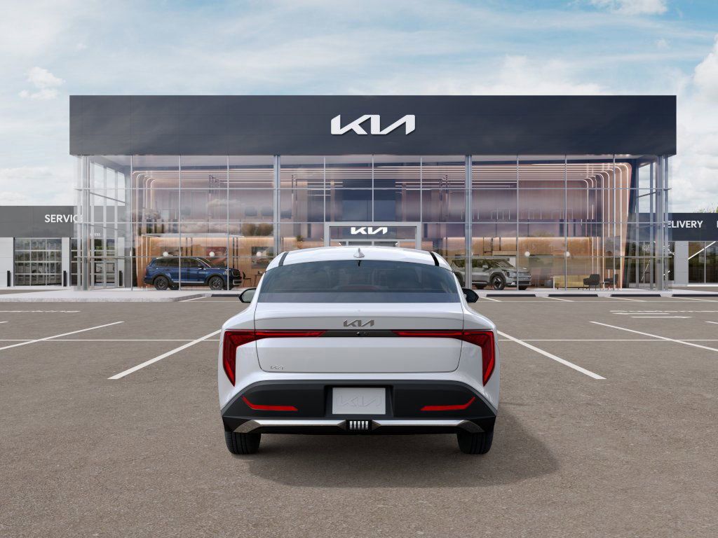 2025 Kia K4 LXS photo 4