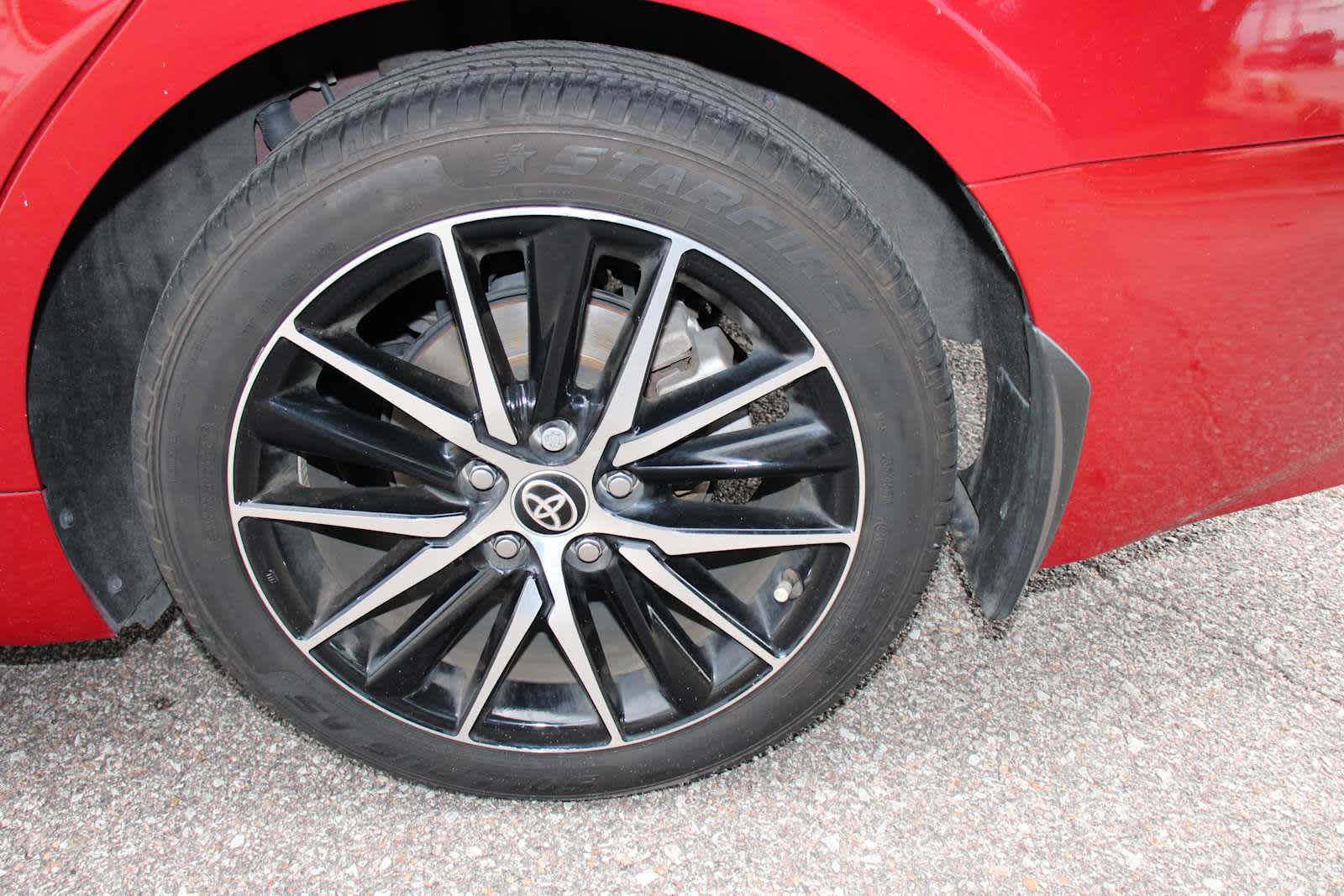 2024 Toyota Camry SE photo 10