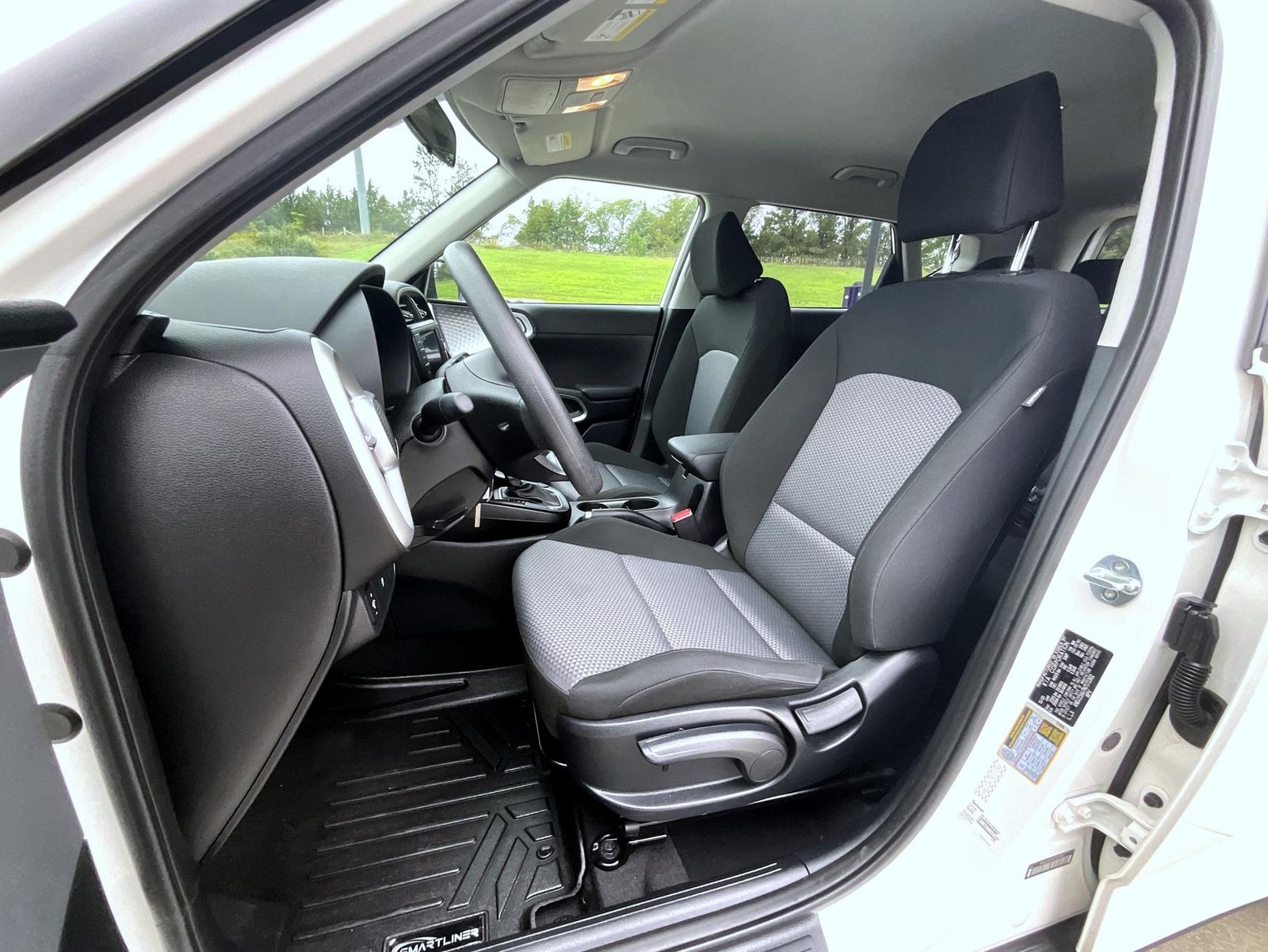 2022 Kia Soul LX photo 11
