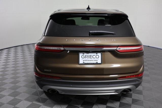 2022 Lincoln Corsair Standard photo 7