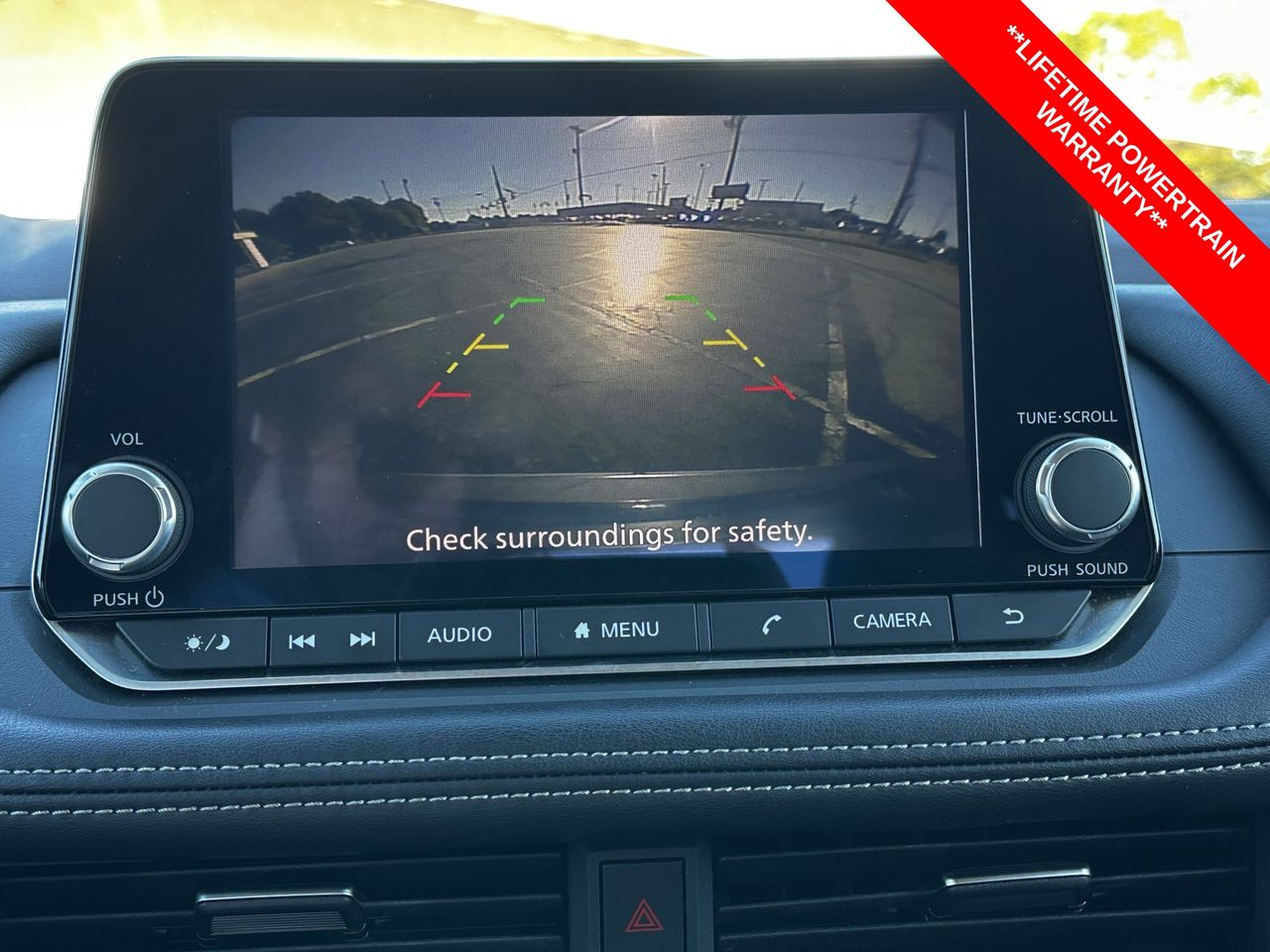 2023 Nissan Rogue SV photo 3