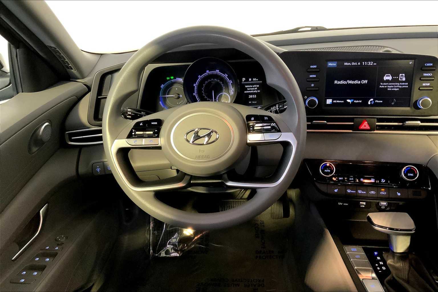 2023 Hyundai Elantra Hybrid Blue photo 4