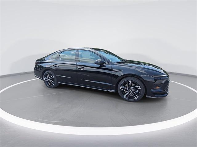 2025 Hyundai Sonata N Line photo 2
