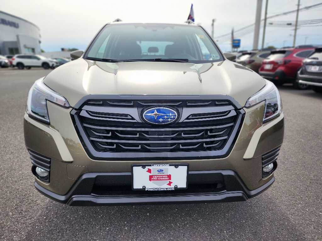 2022 Subaru Forester Limited photo 20