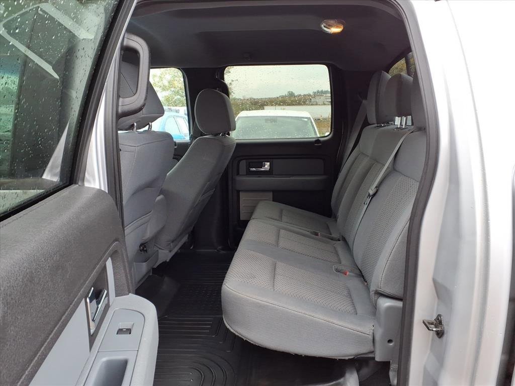 2012 Ford F-150 XLT photo 9