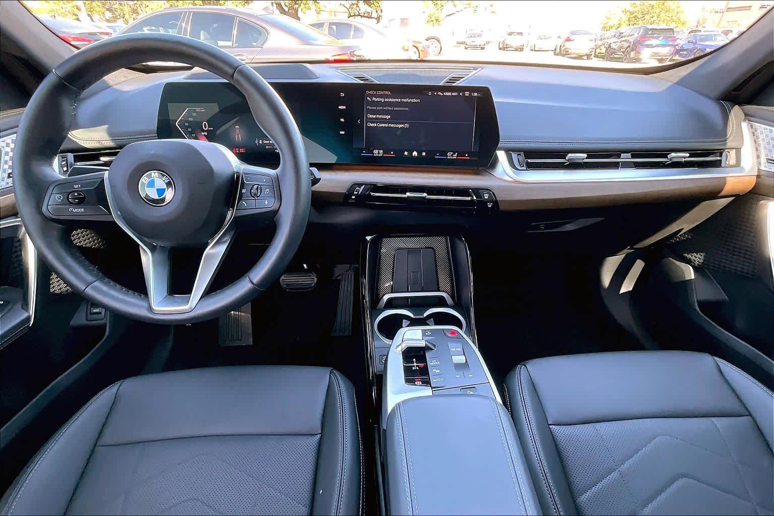 2025 BMW X1 28i - Photo 10