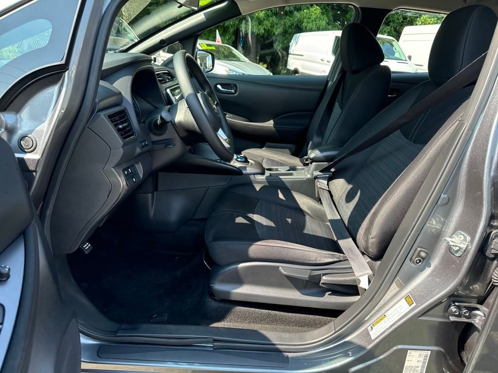 2020 Nissan Leaf Plus photo 9