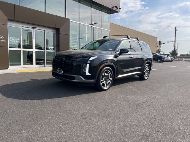 2023 Hyundai Palisade Limited photo 2