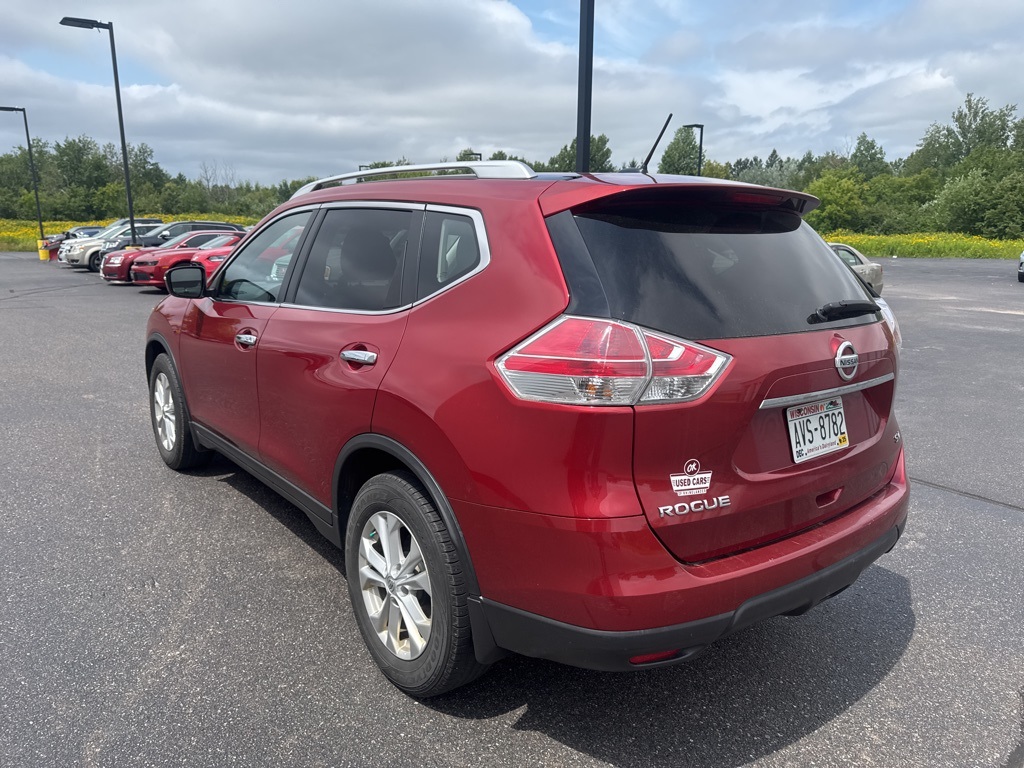 2015 Nissan Rogue SV photo 6
