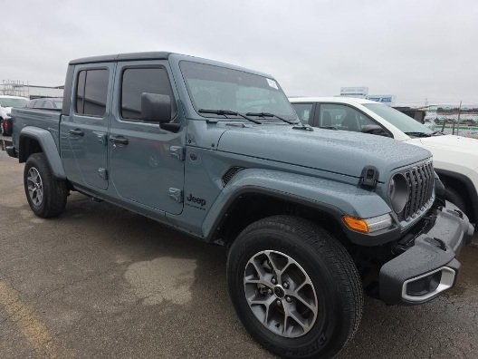 2024 Jeep Gladiator Sport S's photo