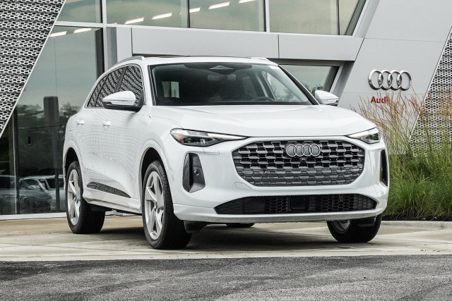 2025 Audi Q5 Premium Plus