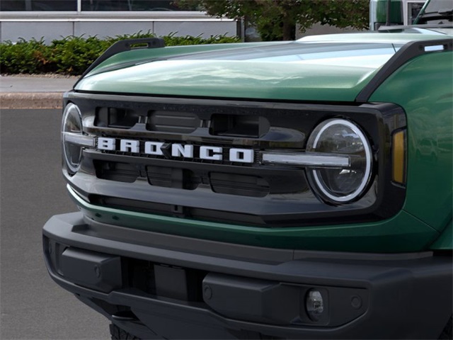 2025 Ford Bronco Outer Banks photo 18