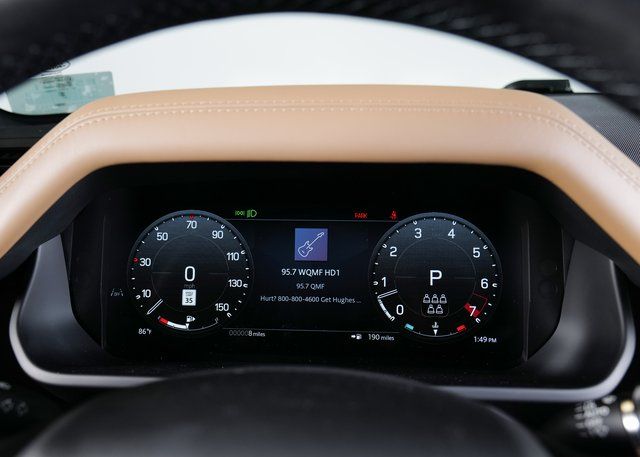 2025 Land Rover Defender 110 X-Dynamic SE photo 18