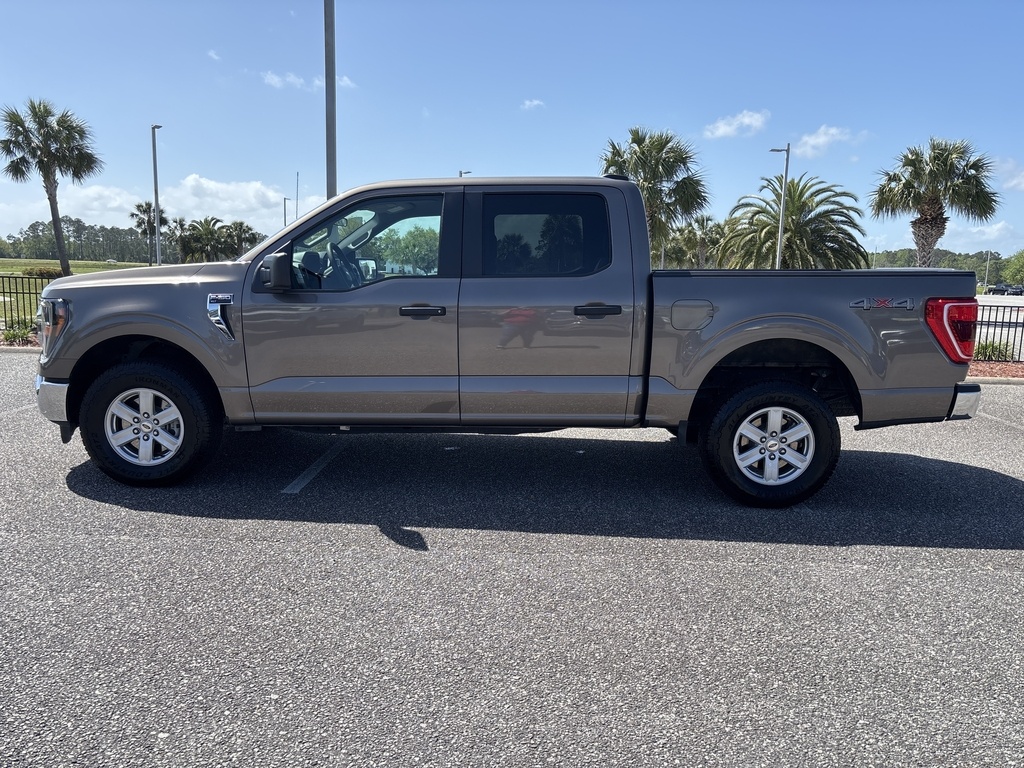 2023 Ford F-150 XLT photo 2