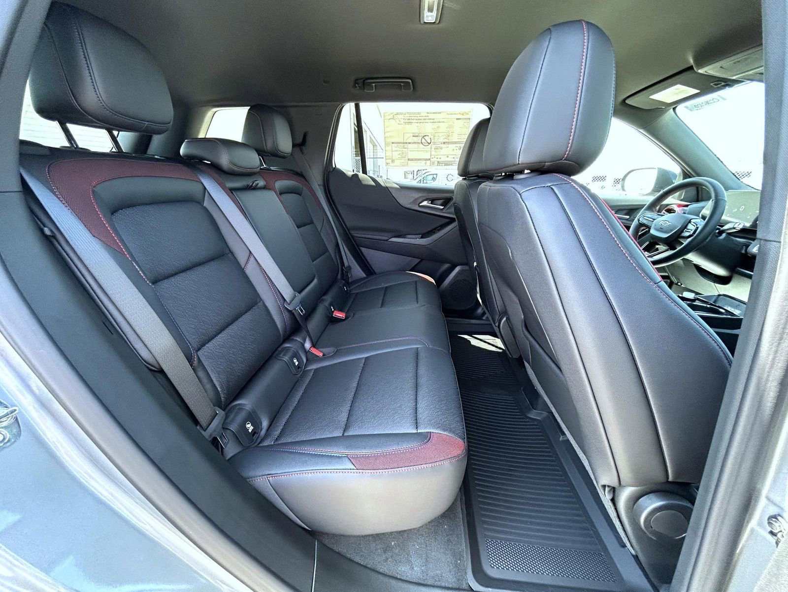 2026 Chevrolet Equinox RS photo 18