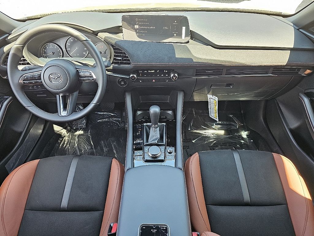 2025 Mazda Mazda3 2.5 Turbo Carbon photo 7