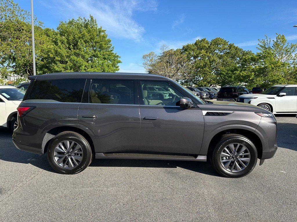 2025 Infiniti QX80 Pure photo 2