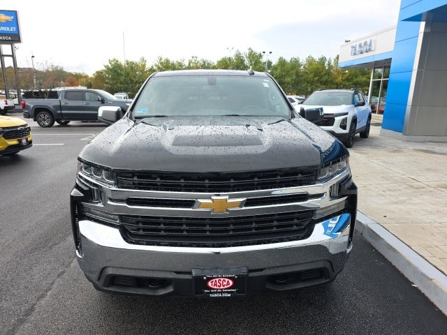 2019 Chevrolet Silverado 1500 LT photo 2