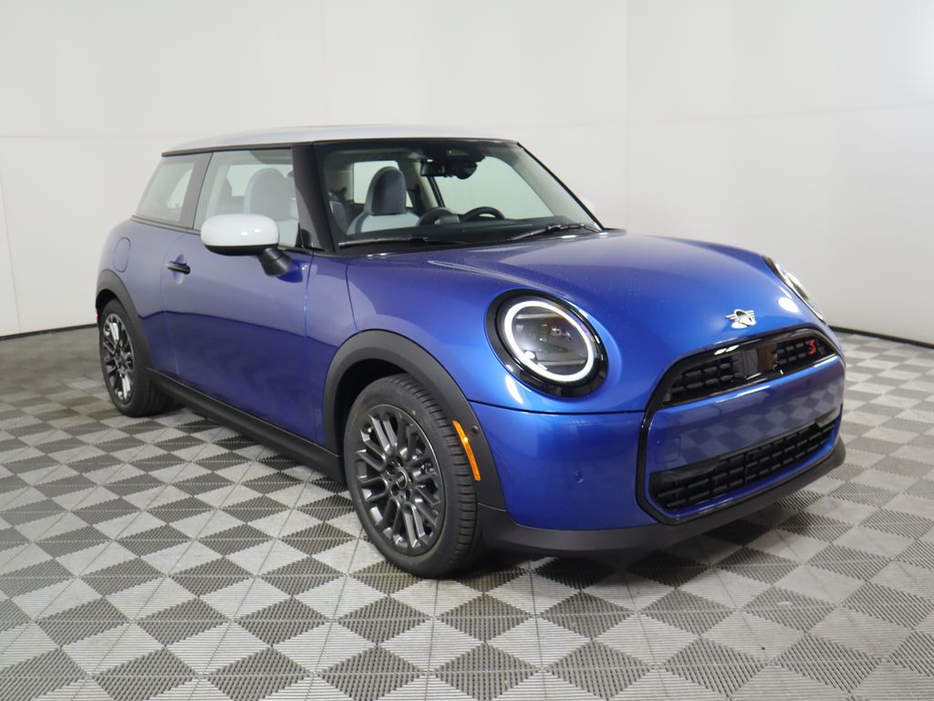 2025 Mini Cooper 2 Door Hardtop Signature photo 3