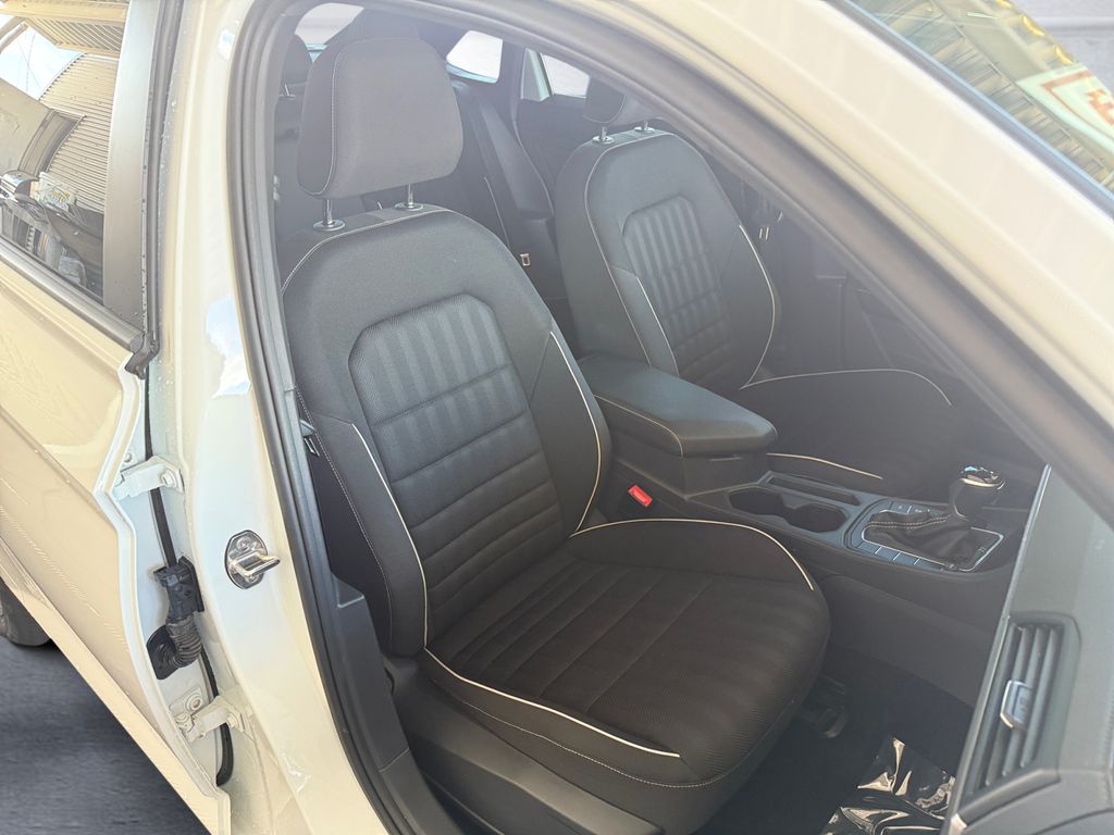 2024 Volkswagen Jetta 1.5T Sport photo 14