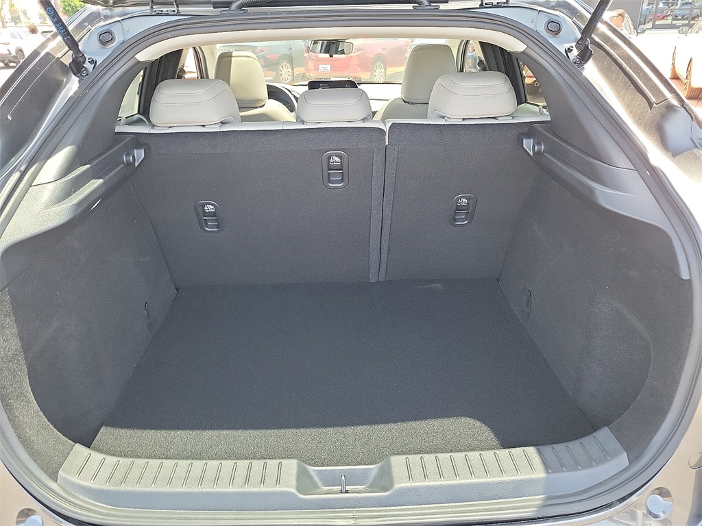 2025 Mazda CX-30 2.5 S Preferred photo 17