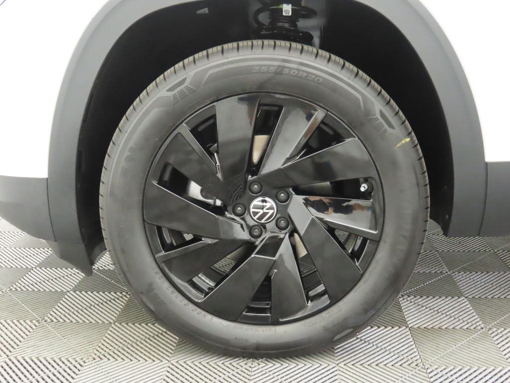2026 Volkswagen Atlas SE Technology photo 30