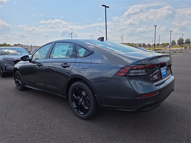 2025 Honda Accord SE photo 2