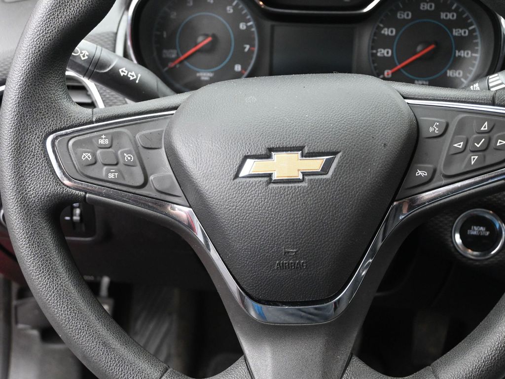 2017 Chevrolet Cruze LT photo 11