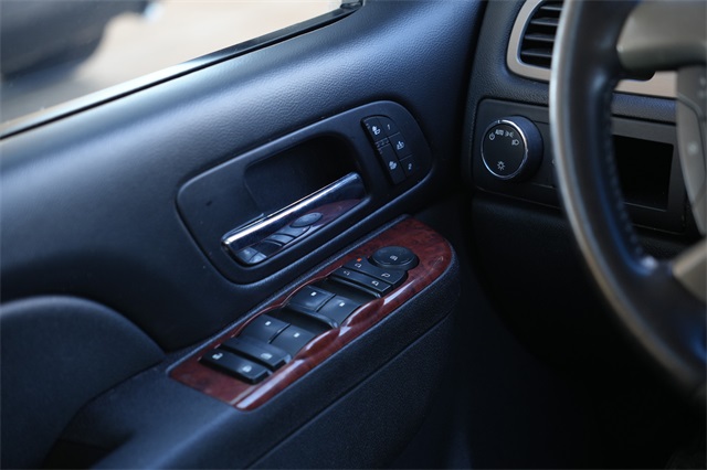 2012 Chevrolet Tahoe LT photo 18