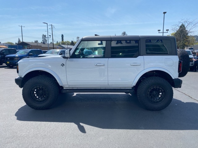 2024 Ford Bronco Outer Banks photo 6