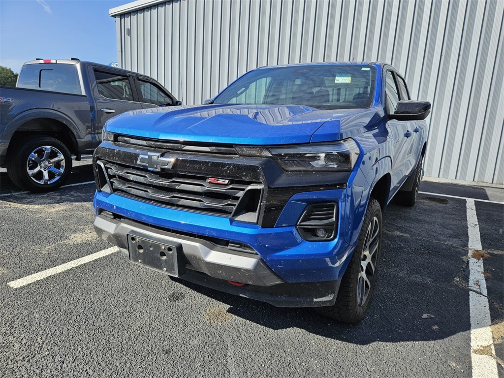 2024 Chevrolet Colorado Z71 photo 4