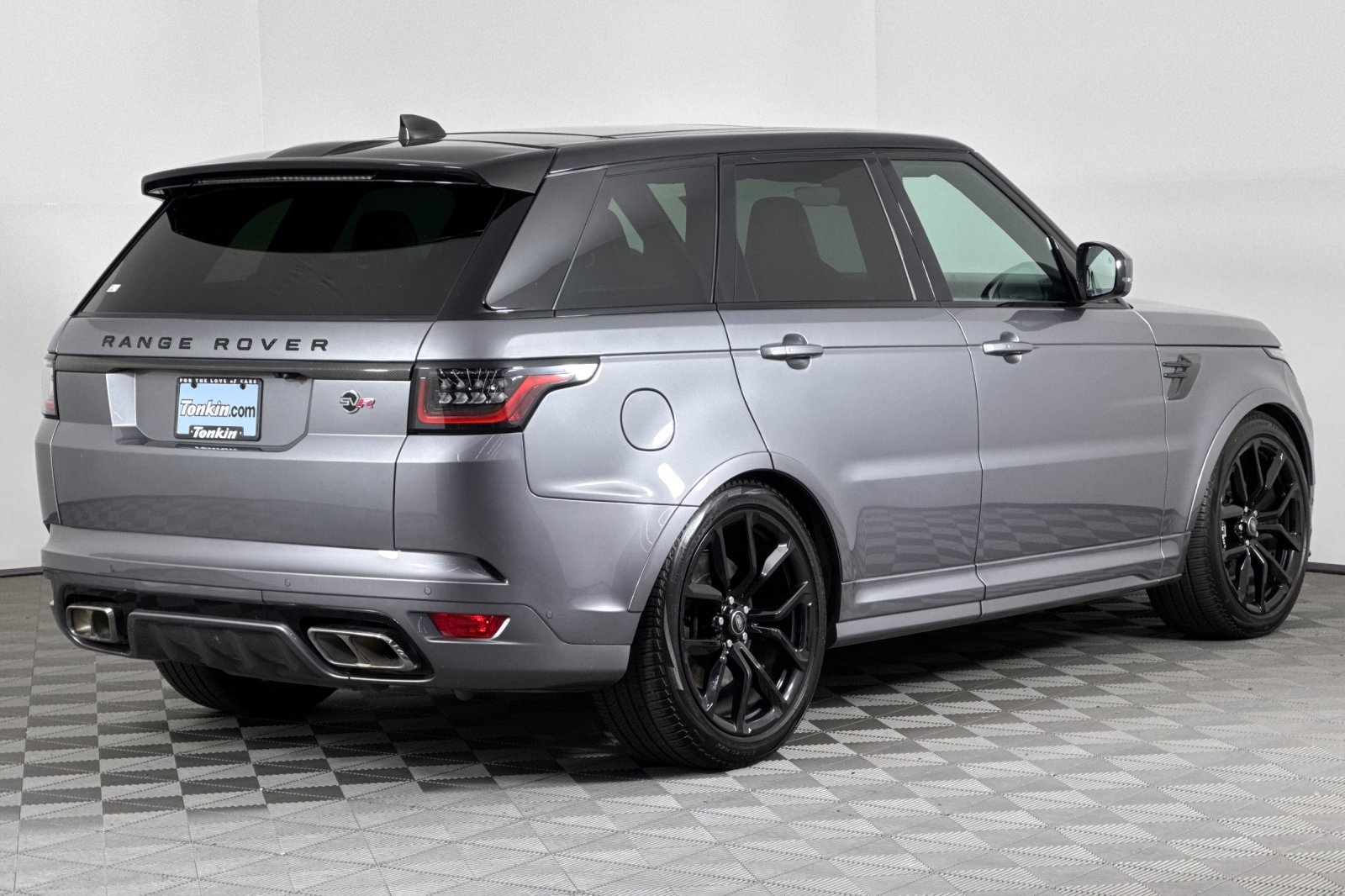 2022 Land Rover Range Rover Sport SVR photo 3