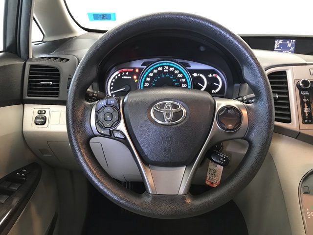 2014 Toyota Venza LE photo 18