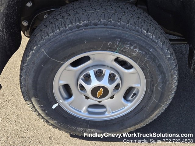 New 2024 Summit White Chevrolet WT image 9