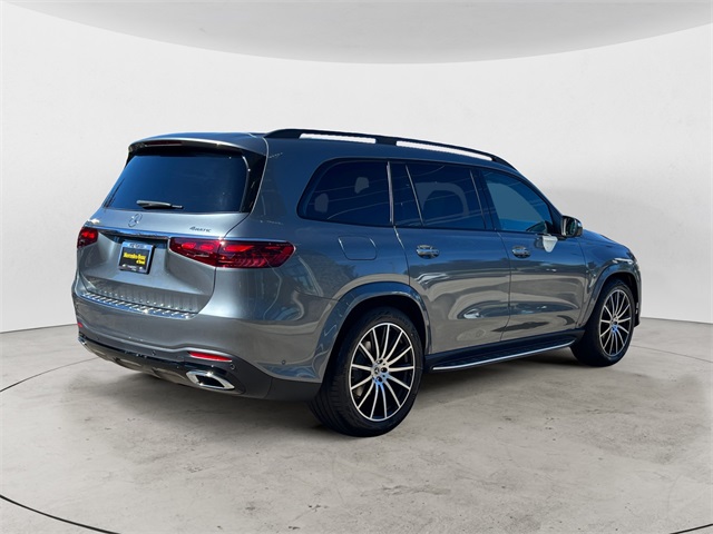 2025 Mercedes Benz GLS 450 4MATIC photo 5