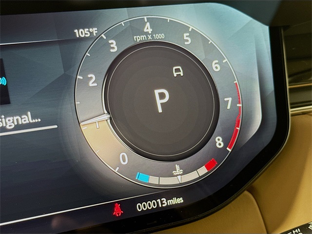 2025 Land Rover Range Rover SE photo 10