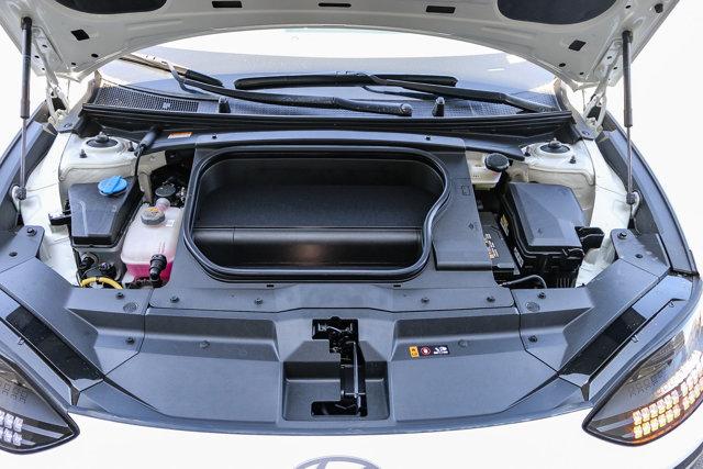 New 2025 Serenity White Hyundai SEL image 59