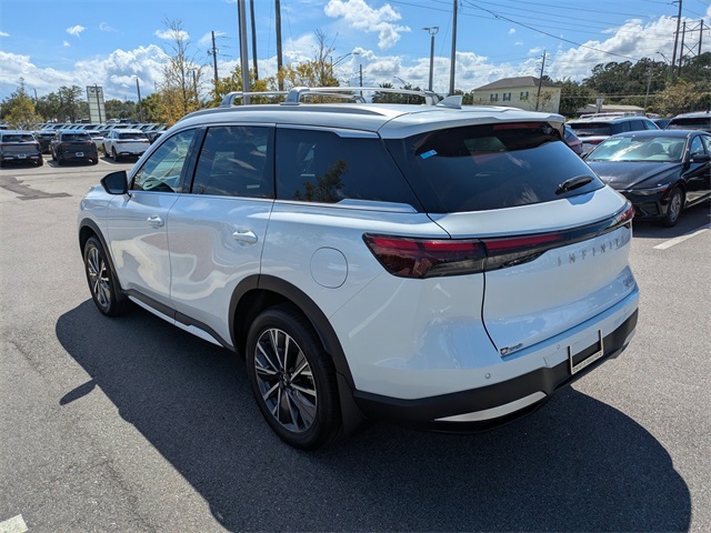 2026 Infiniti QX60 Luxe photo 2