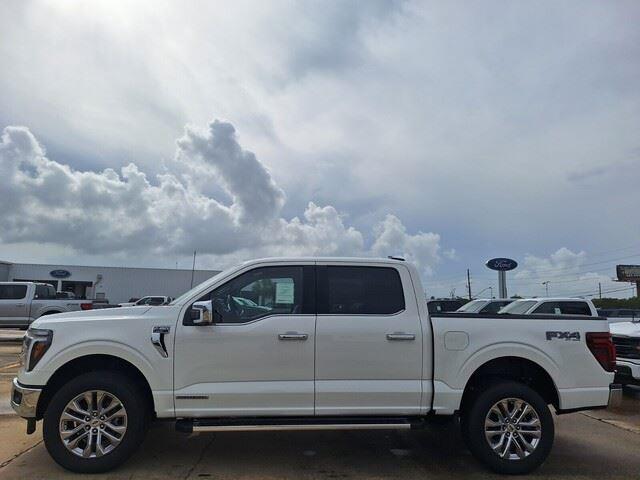 2025 Ford F-150 Lariat photo 2