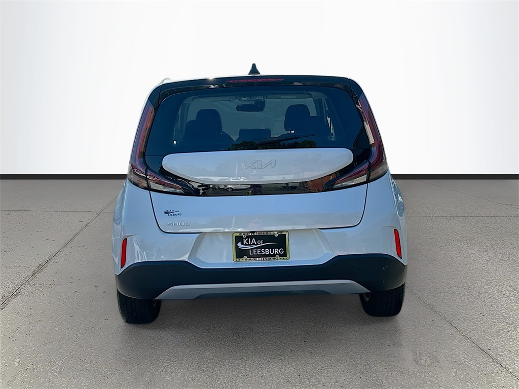 2024 Kia Soul LX photo 4